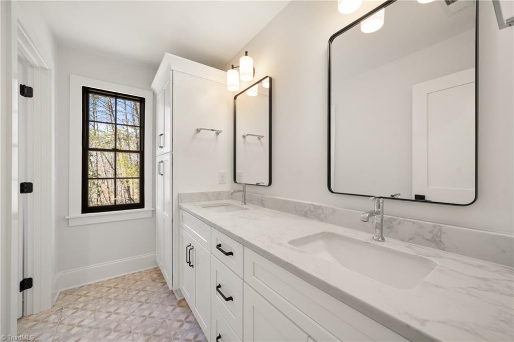 7963 Boathouse Way Property Photo 34
