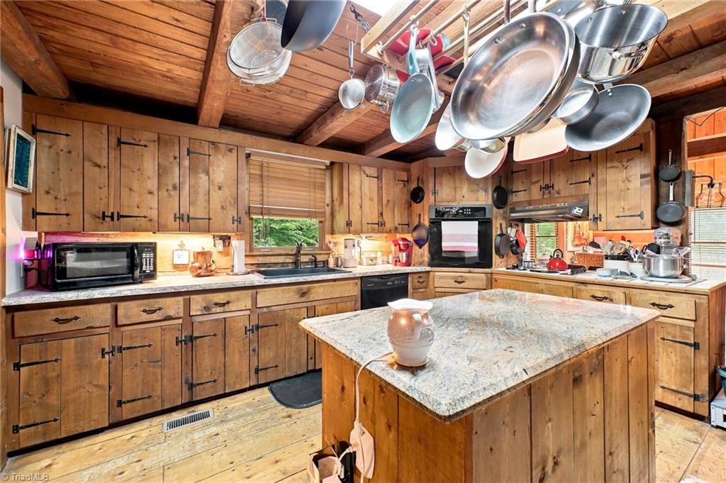 3439 Nc Highway 89 E Property Photo 23
