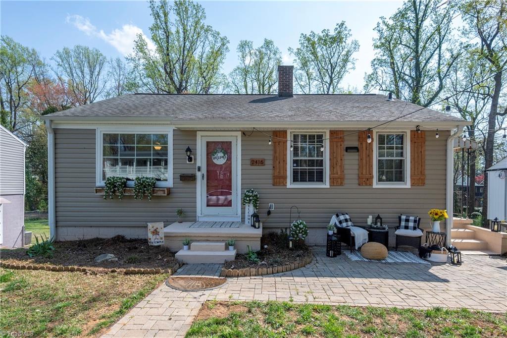 2416 Parkway Drive Property Photo 1