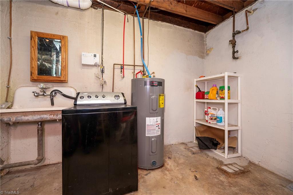 2416 Parkway Drive Property Photo 30