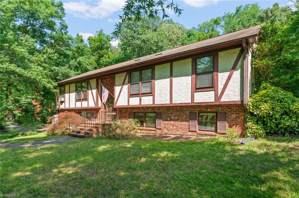 601 Burning Bush Drive Property Photo 1