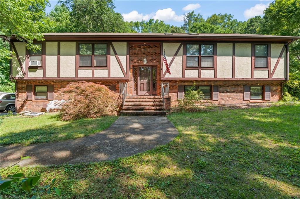 601 Burning Bush Drive Property Photo 2