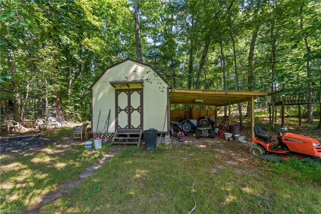 601 Burning Bush Drive Property Photo 8
