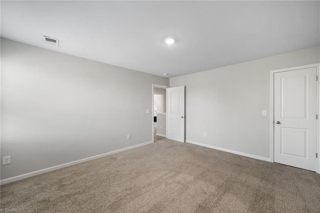 121 Saddlehorse Lane Property Photo 25