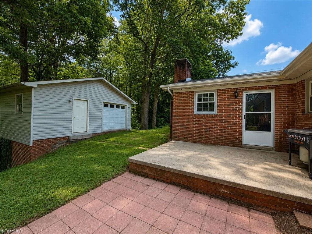 364 Sherwood Forest Drive Property Photo 4