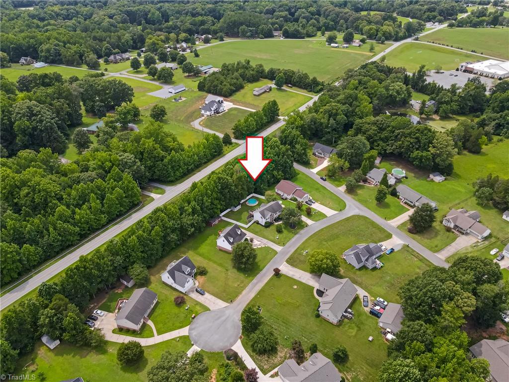 120 Hazelwood Court Property Photo 33