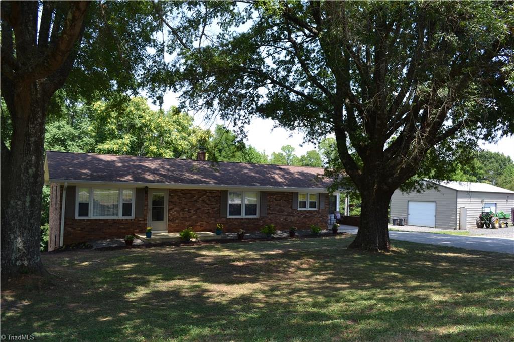 9230 Nc Highway 704 Property Photo 2