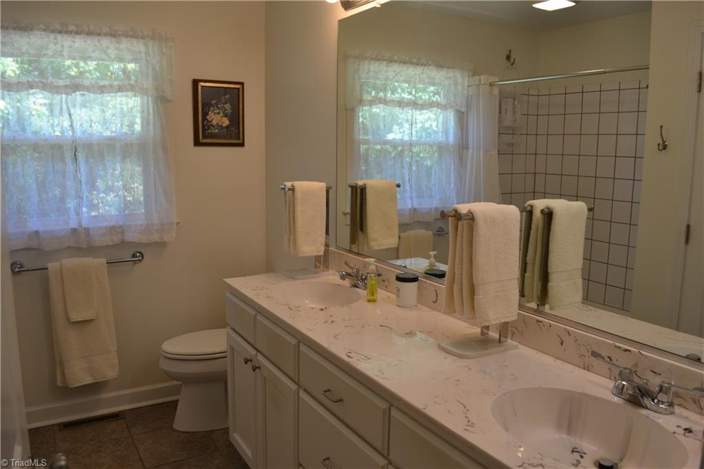 9230 Nc Highway 704 Property Photo 17