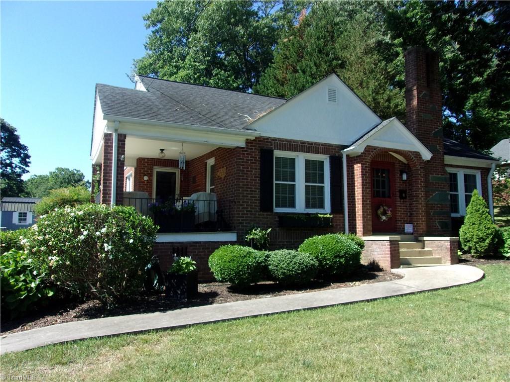 1247 Sunset Drive Property Photo 1