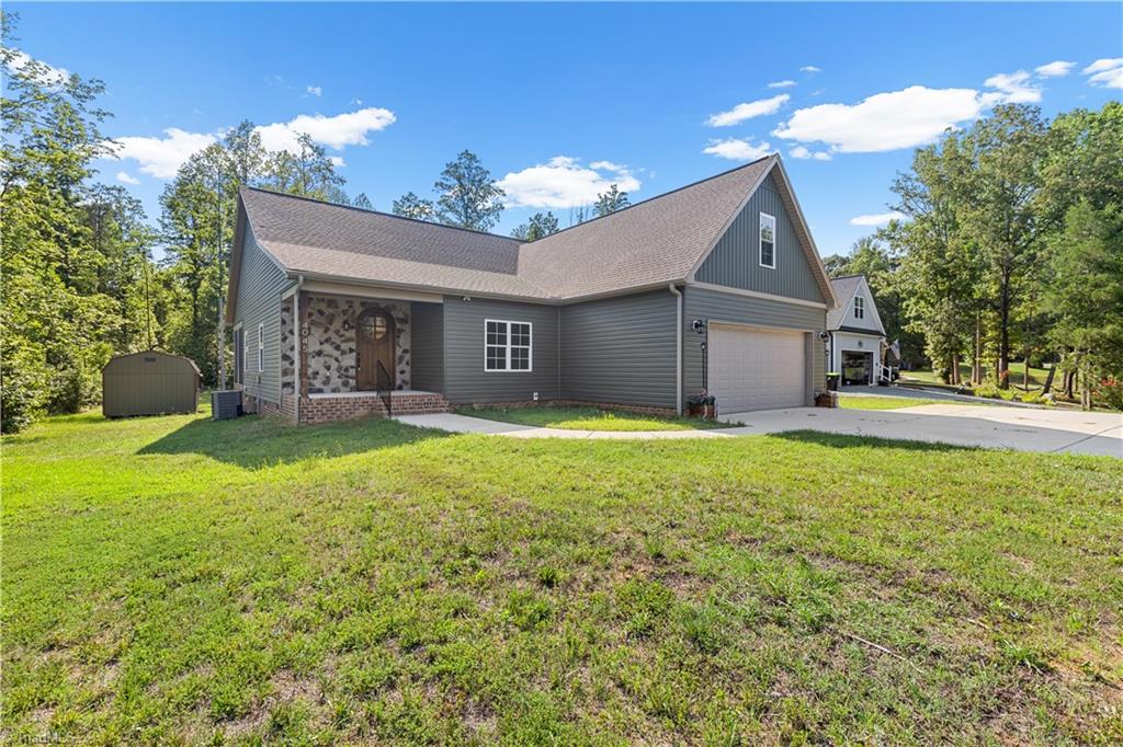 4045 Clapp Mill Road Property Photo 1