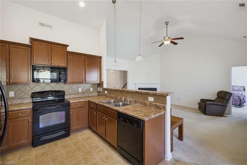 268 Water Lily Circle Property Photo 11