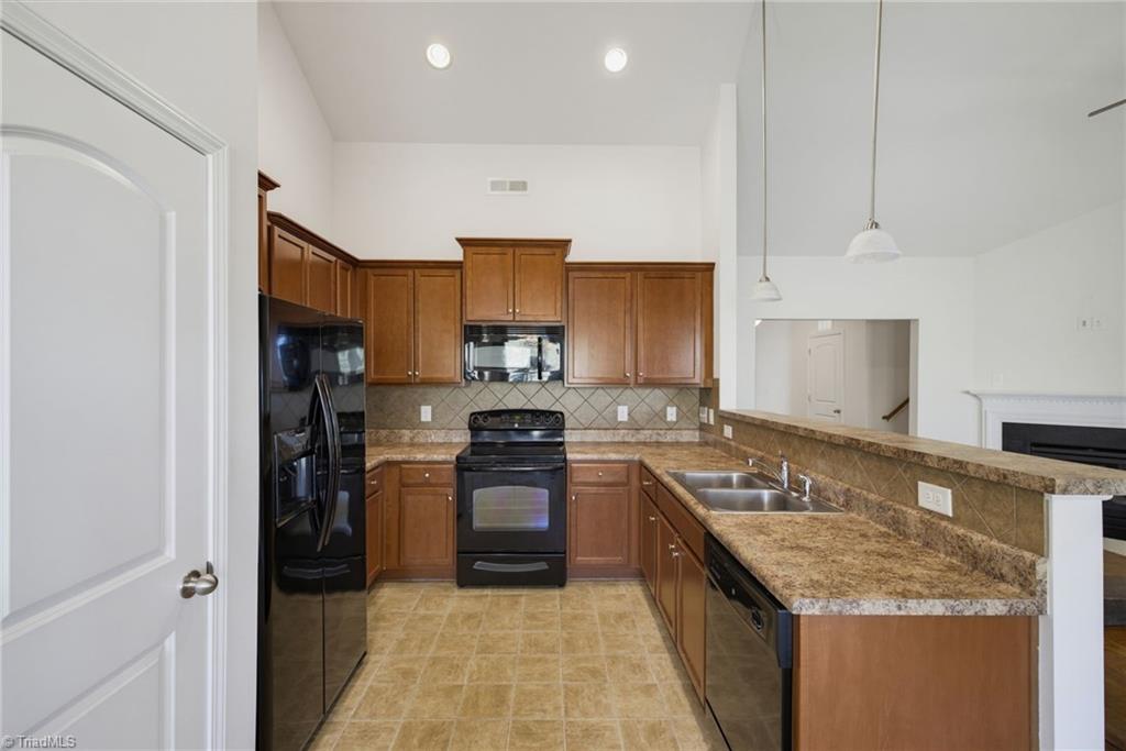 268 Water Lily Circle Property Photo 12