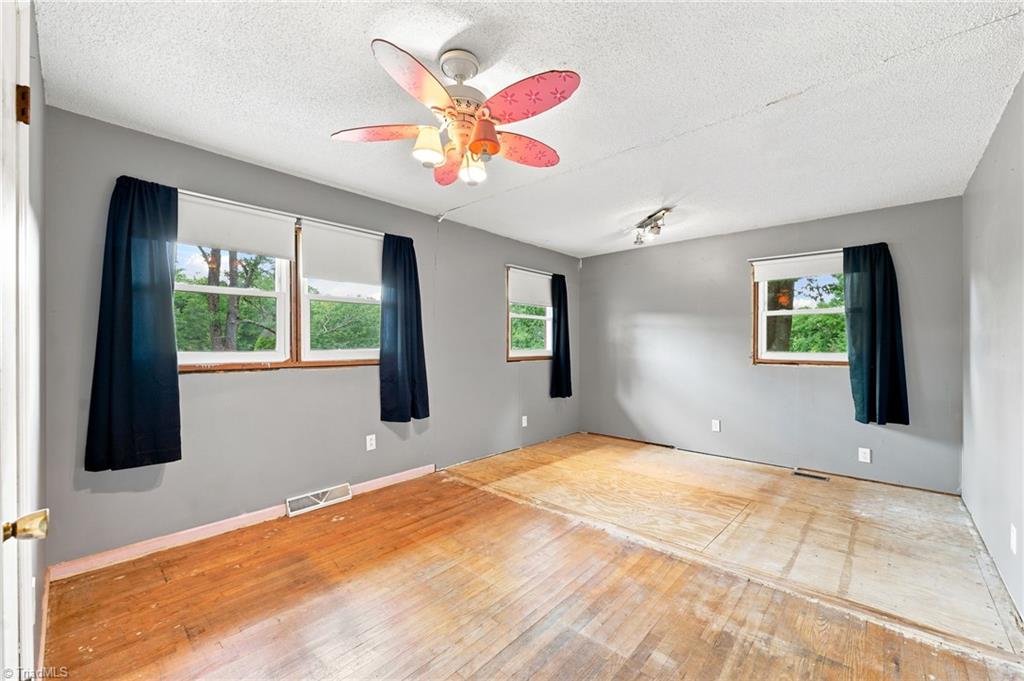 5009 Mill Creek Road Property Photo 11