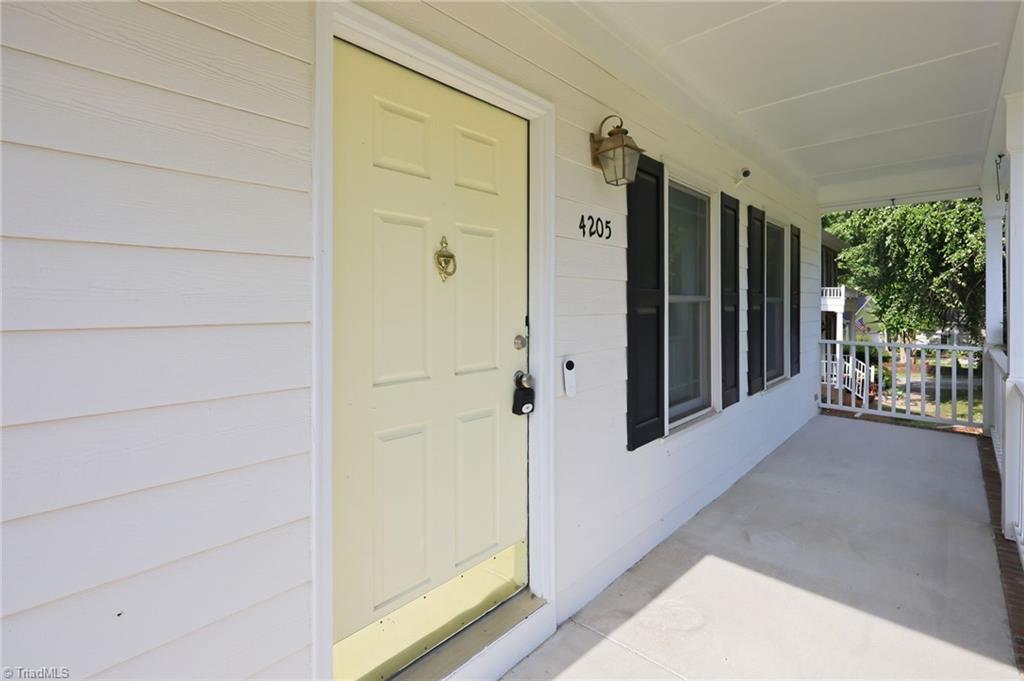 4205 Winding Oak Way Property Photo 4