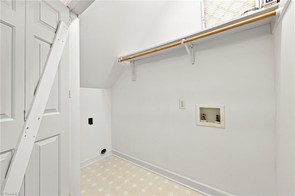 4205 Winding Oak Way Property Photo 15
