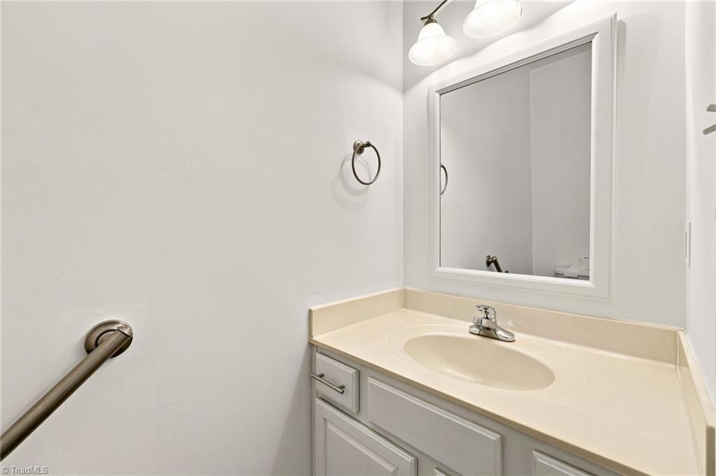 4205 Winding Oak Way Property Photo 16