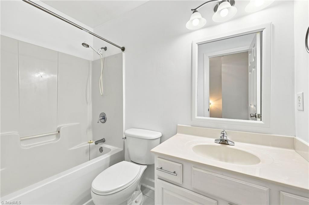 4205 Winding Oak Way Property Photo 23