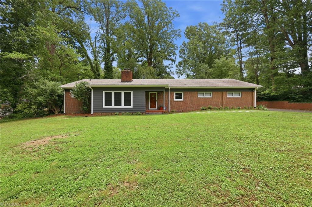 138 Circle Drive Property Photo 2
