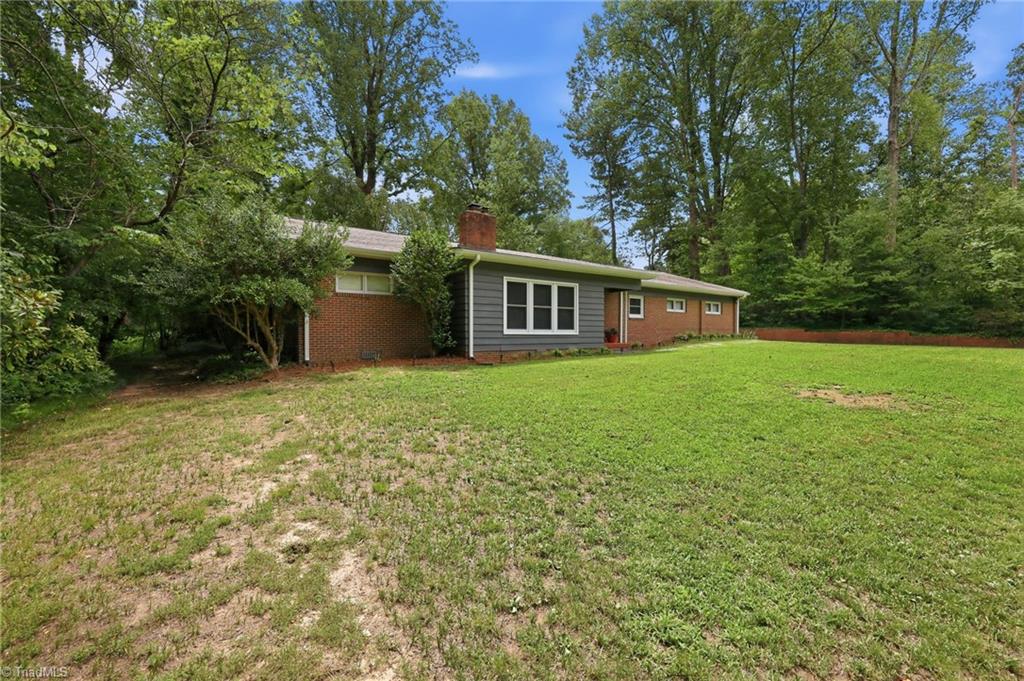 138 Circle Drive Property Photo 5