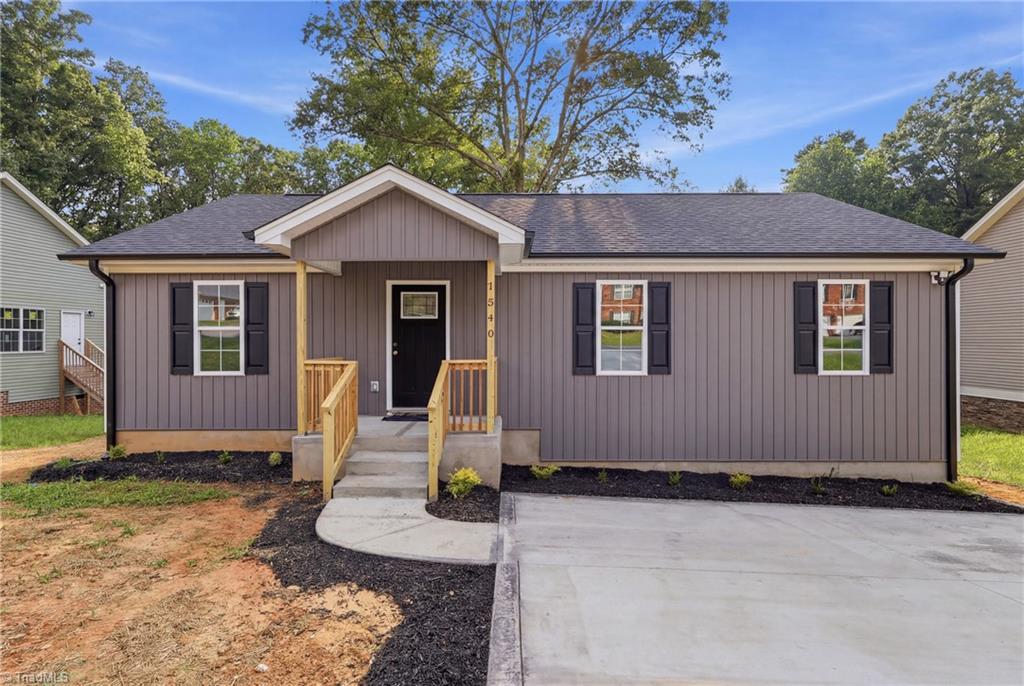 1540 Reynolds Forest Drive Property Photo 1