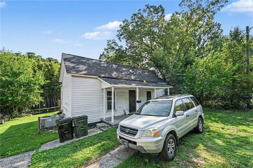1109 N Park Avenue Property Photo 3