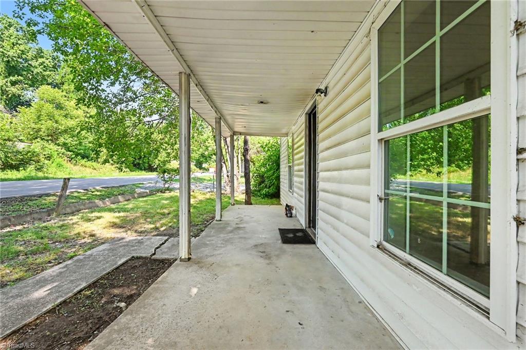 1119 N Park Avenue Property Photo 5