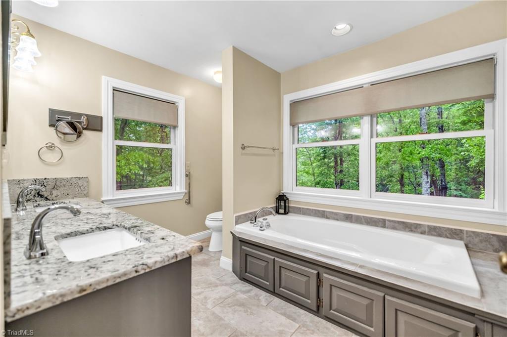 1142 Hartzog Ford Road W Property Photo 26