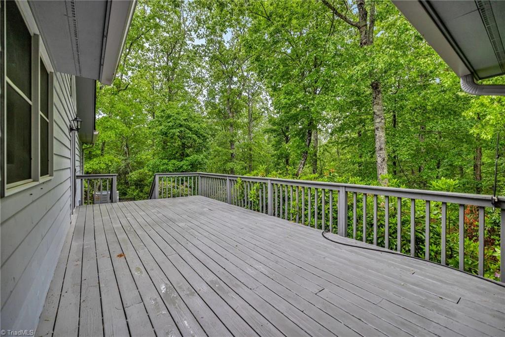 1142 Hartzog Ford Road W Property Photo 42