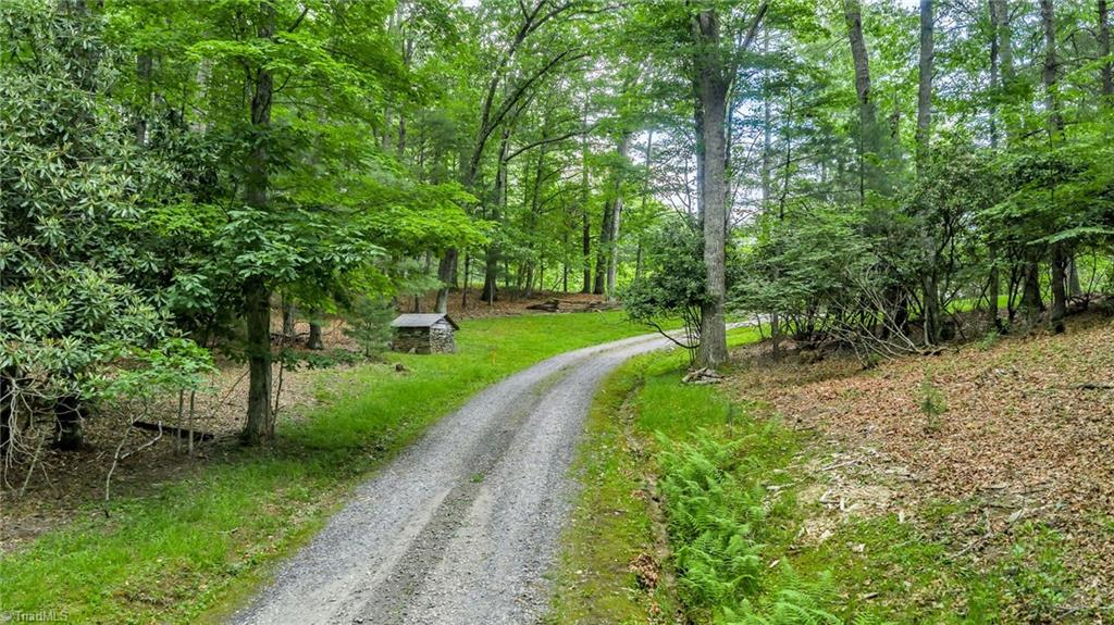 1142 Hartzog Ford Road W Property Photo 45