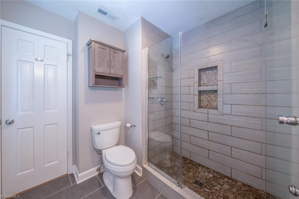 1320 Abingdon Way Property Photo 32