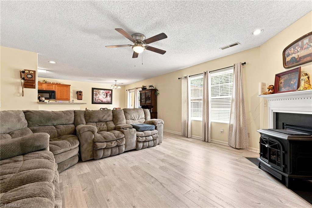 7027 Hill N Dale Drive Property Photo 13
