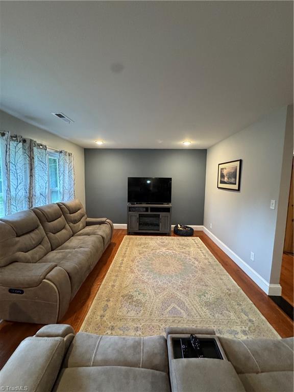 6778 Eldred Road Property Photo 9