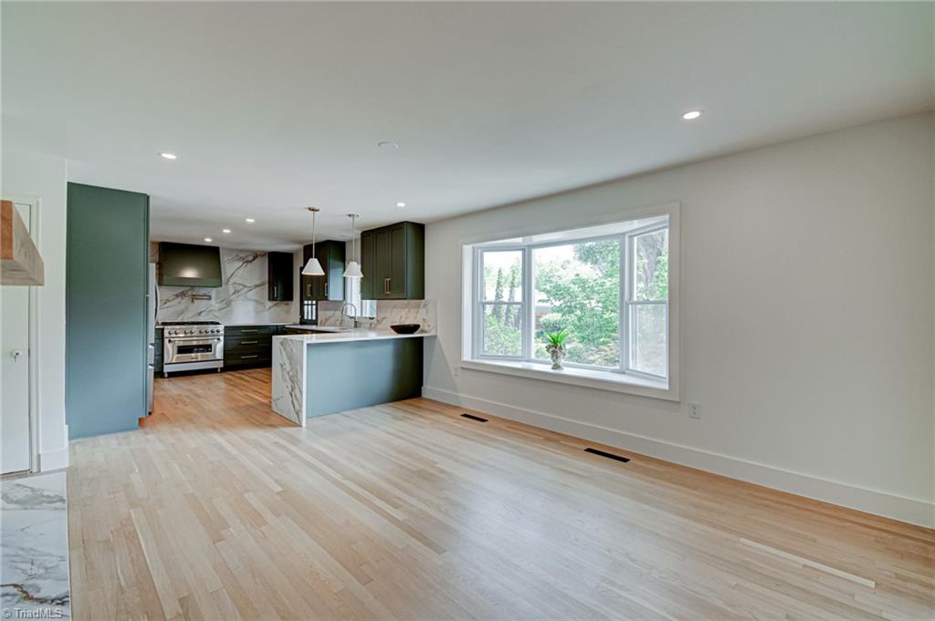 2410 Bitting Road Property Photo 9