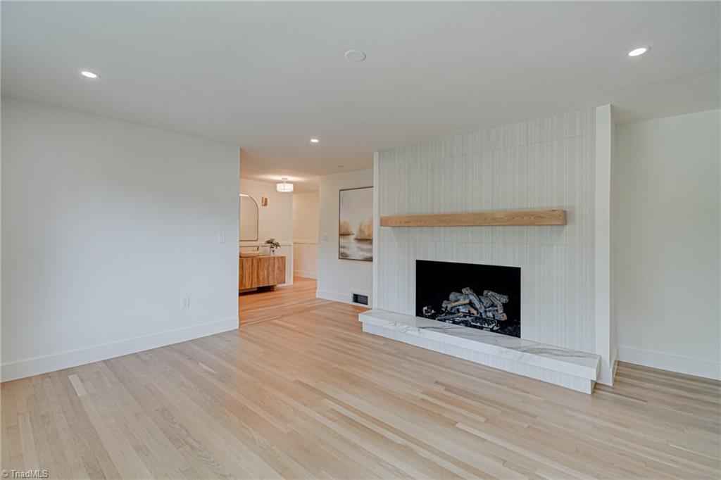 2410 Bitting Road Property Photo 11