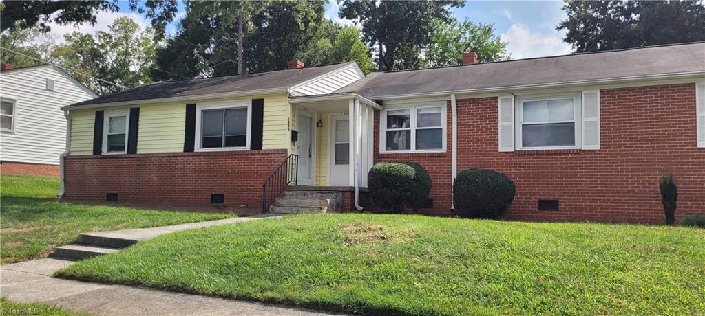 1805 Villa Drive Property Photo 1