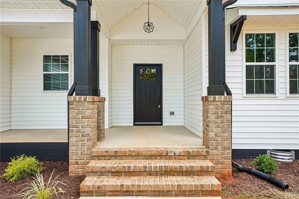 1316 Sagamore Drive Property Photo 4