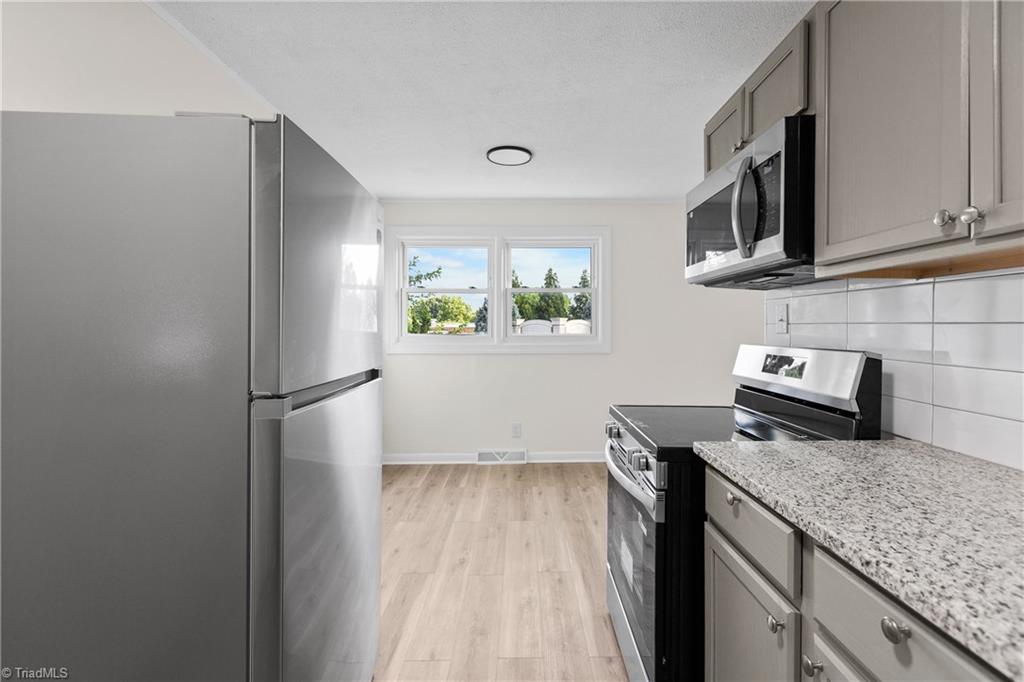 1471 Miller Street Property Photo 7