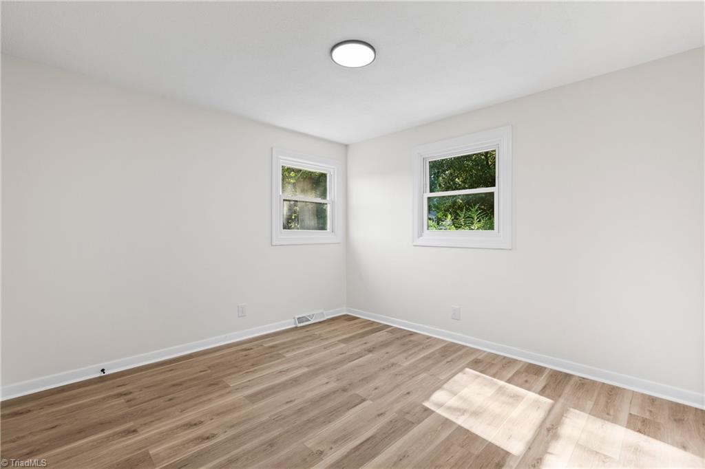 1471 Miller Street Property Photo 9