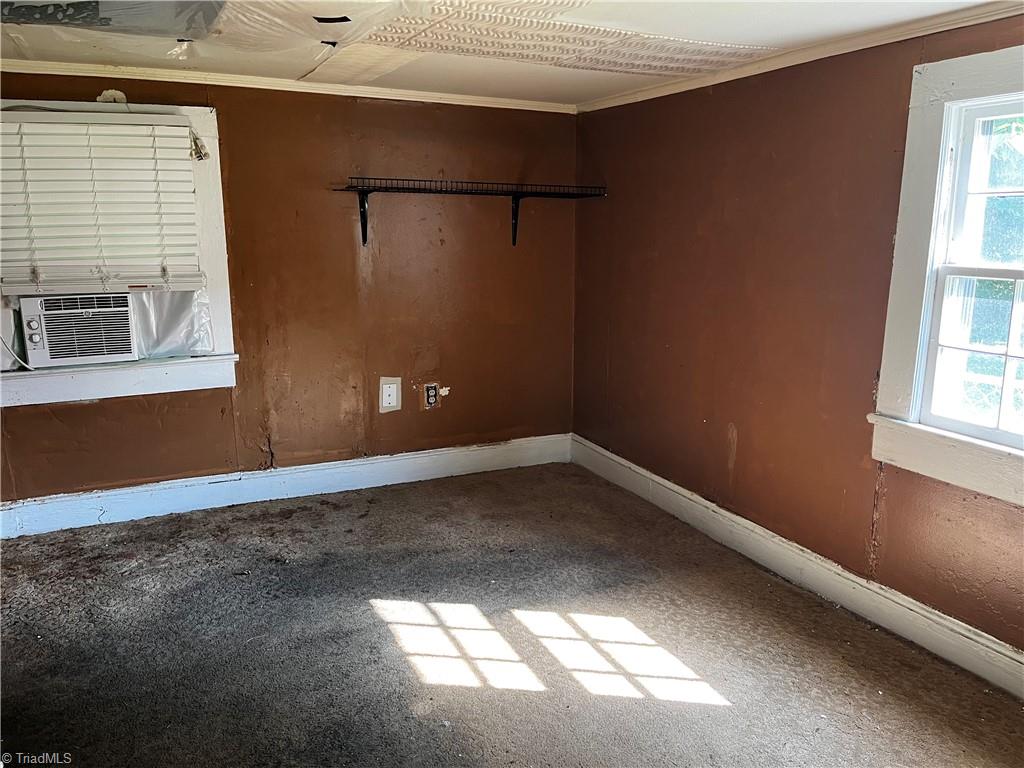 628 Early Avenue Property Photo 3