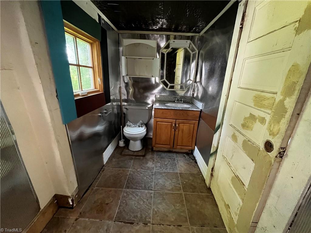 628 Early Avenue Property Photo 4