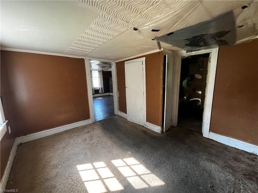 628 Early Avenue Property Photo 6