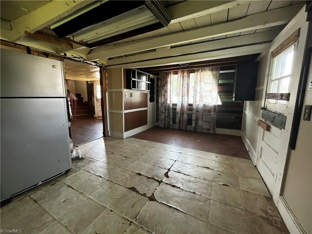 628 Early Avenue Property Photo 8