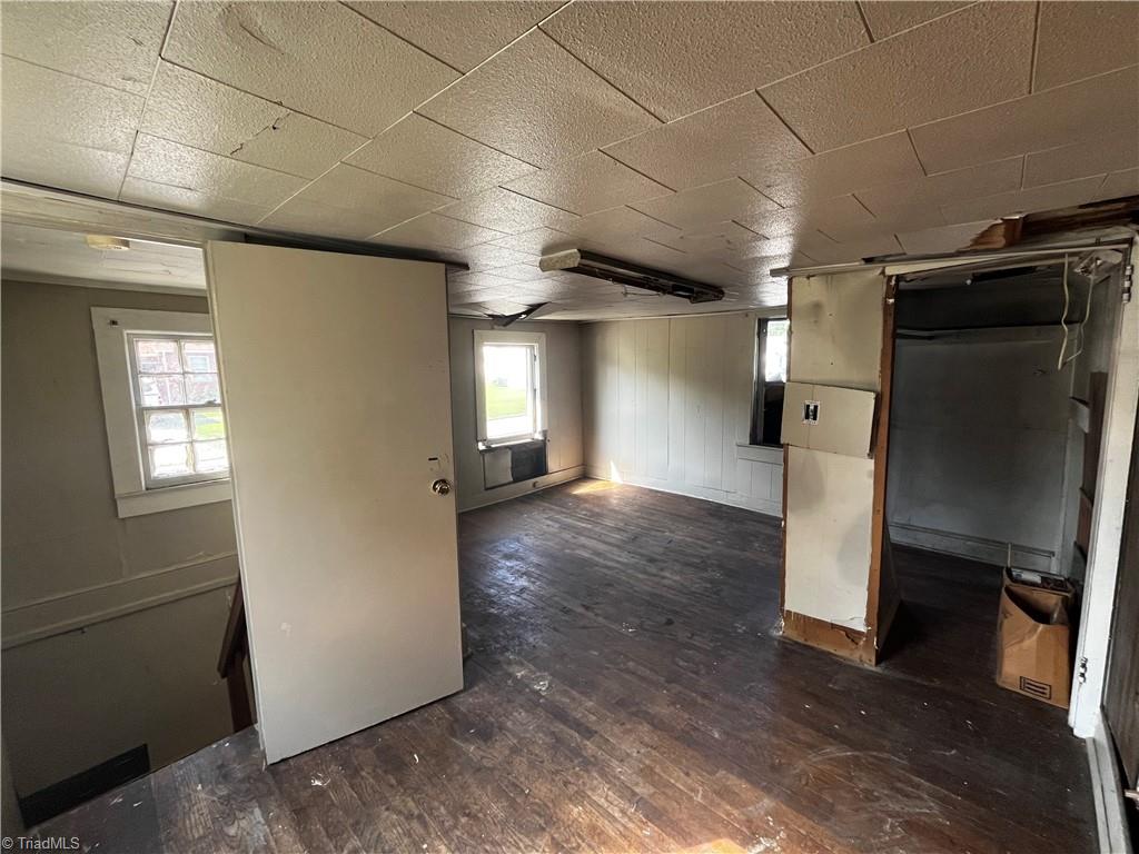628 Early Avenue Property Photo 9