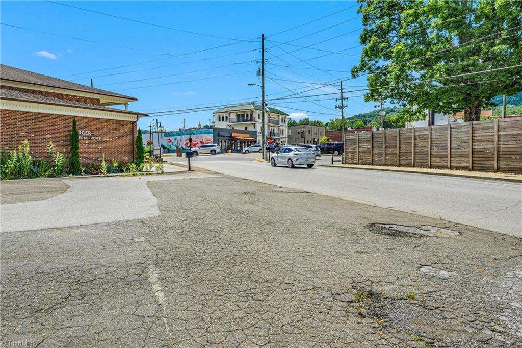 Tbd N 6th Avenue Property Photo 23