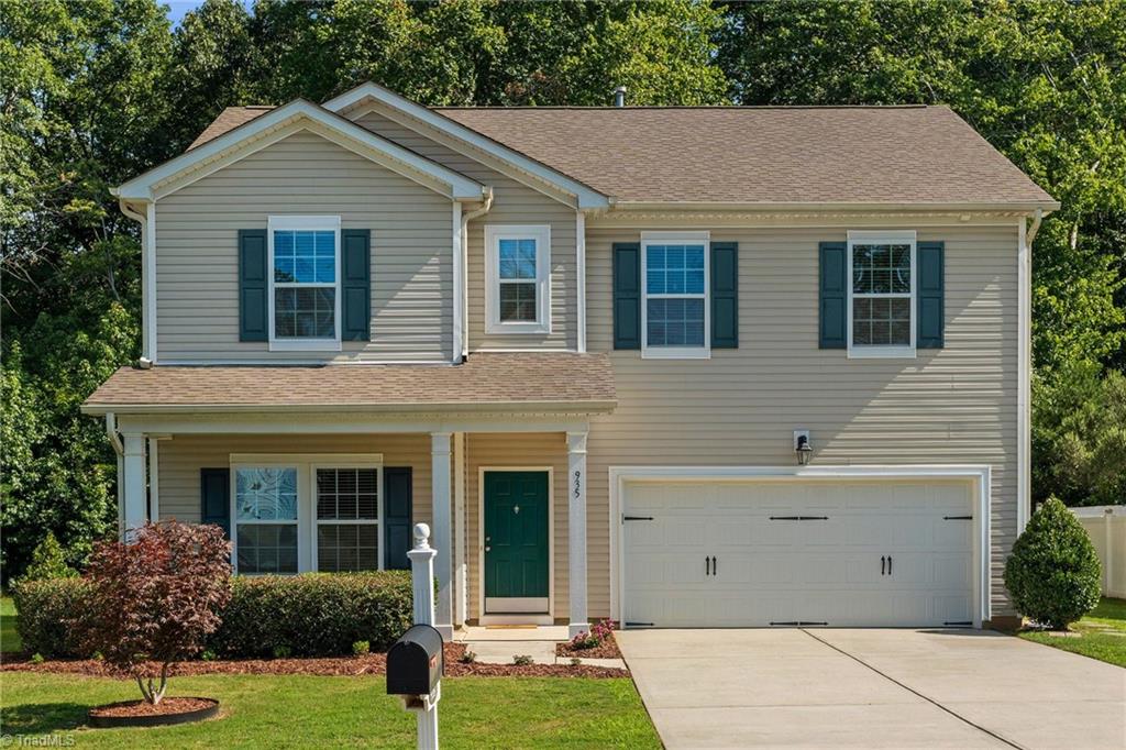 935 Sweet Gum Way Property Photo 2