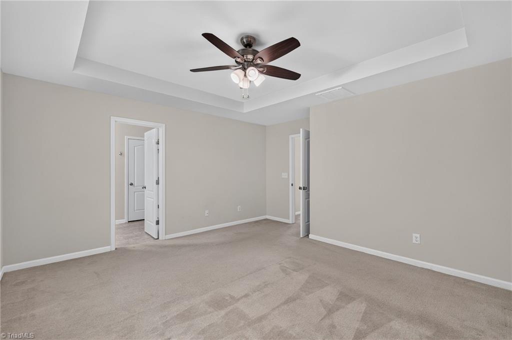 935 Sweet Gum Way Property Photo 13