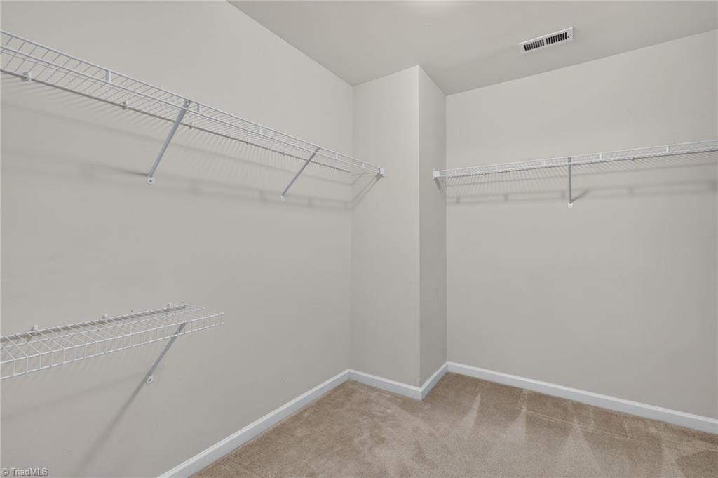 935 Sweet Gum Way Property Photo 16