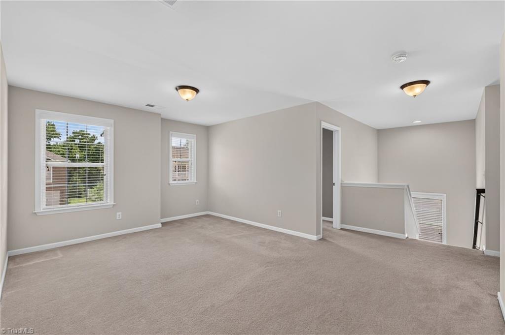 935 Sweet Gum Way Property Photo 25