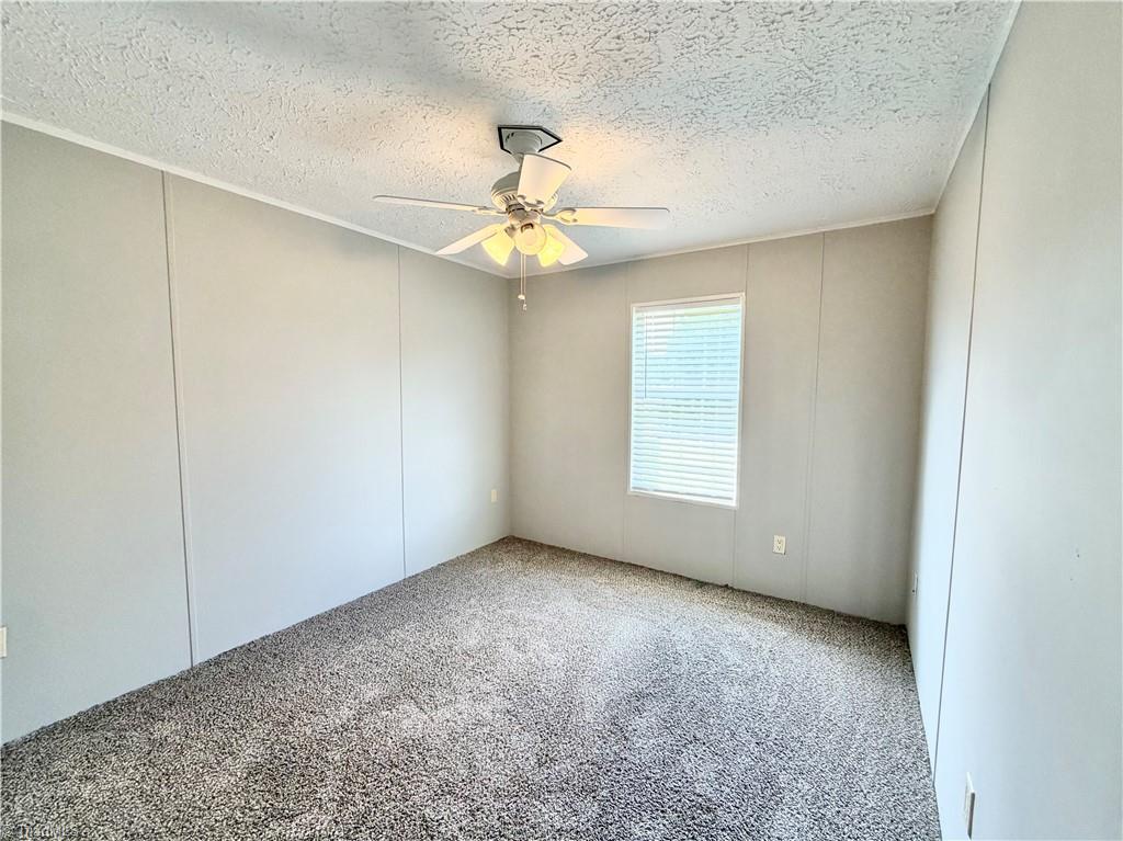 1104 Spring Meadow Drive Property Photo 32