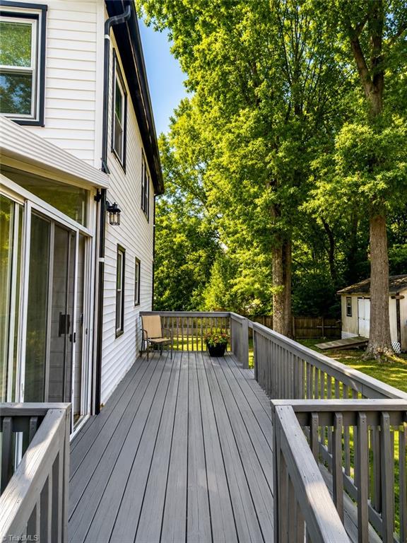 7 Brook Pine Circle Property Photo 3